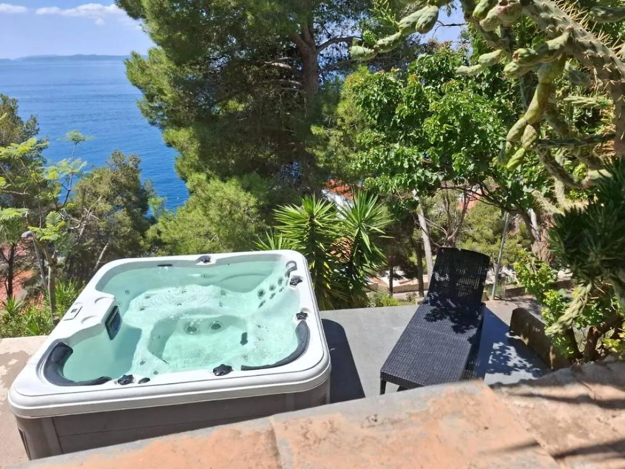 Maison De 130 M2 Et Studio De 40M2, Vue Mer Et Jacuzzi Roses 0*,  Spain