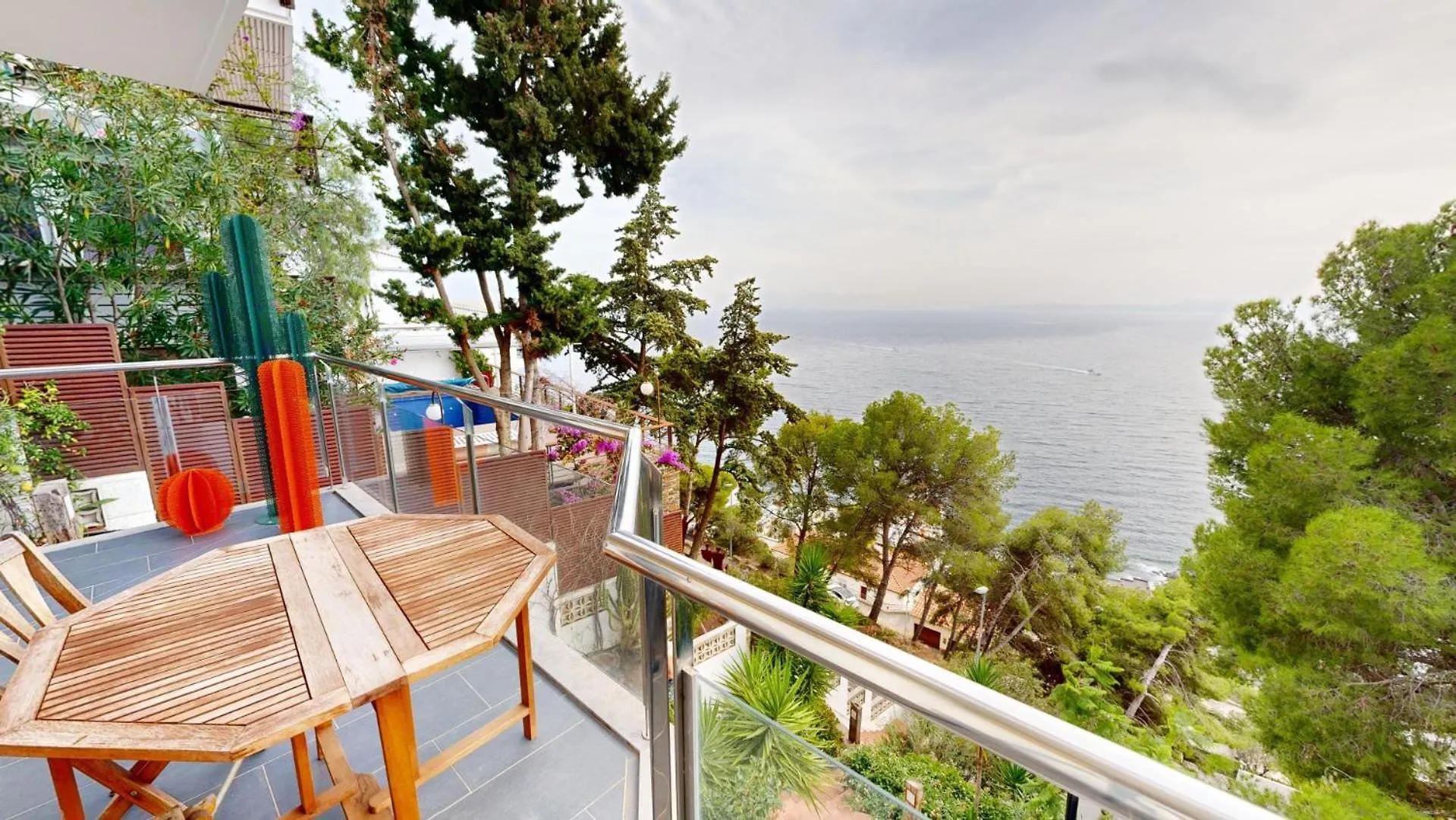 Maison De 130 M2 Et Studio De 40M2, Vue Mer Et Jacuzzi Roses 0*,