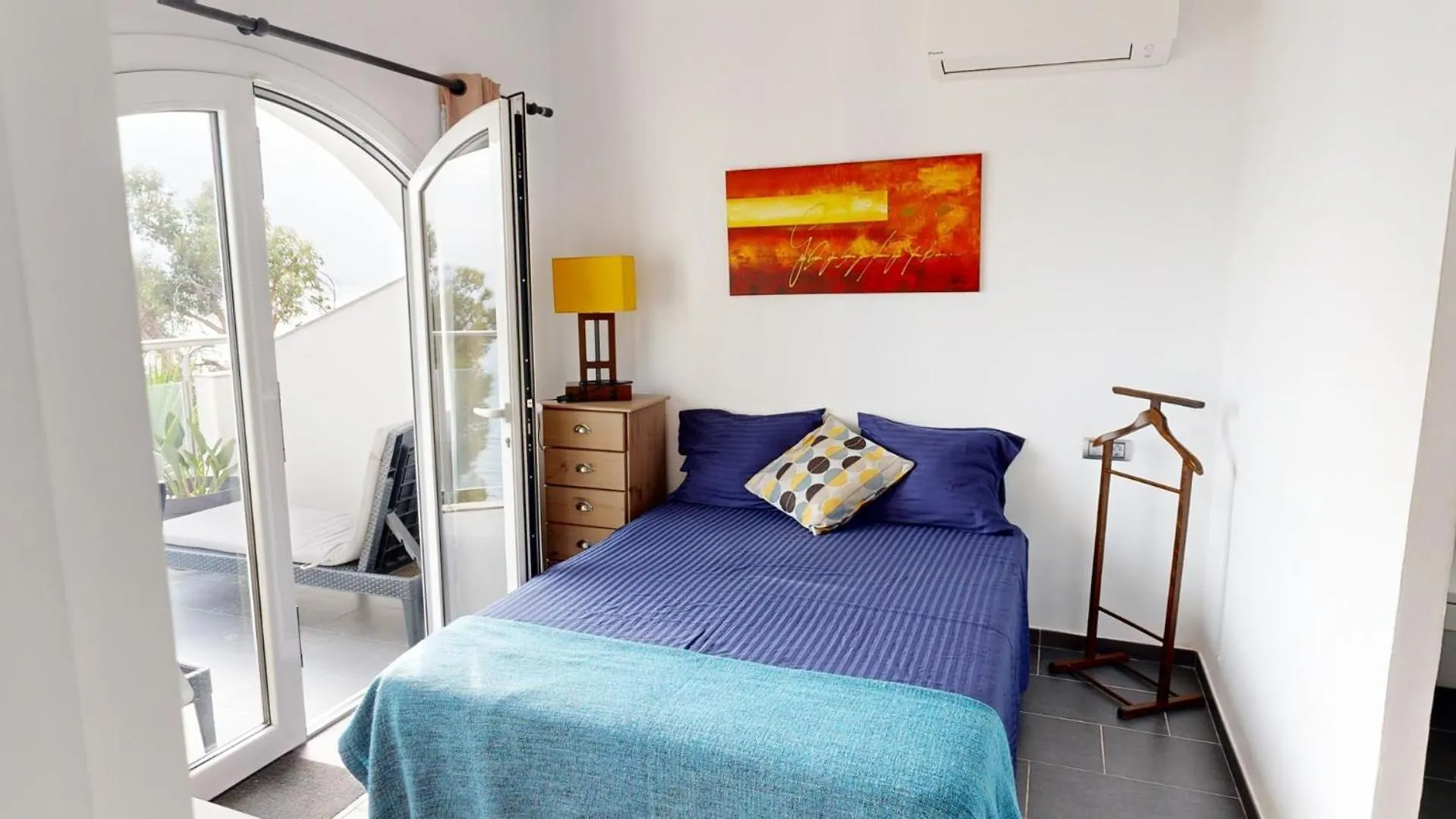 Maison De 130 M2 Et Studio De 40M2, Vue Mer Et Jacuzzi Roses