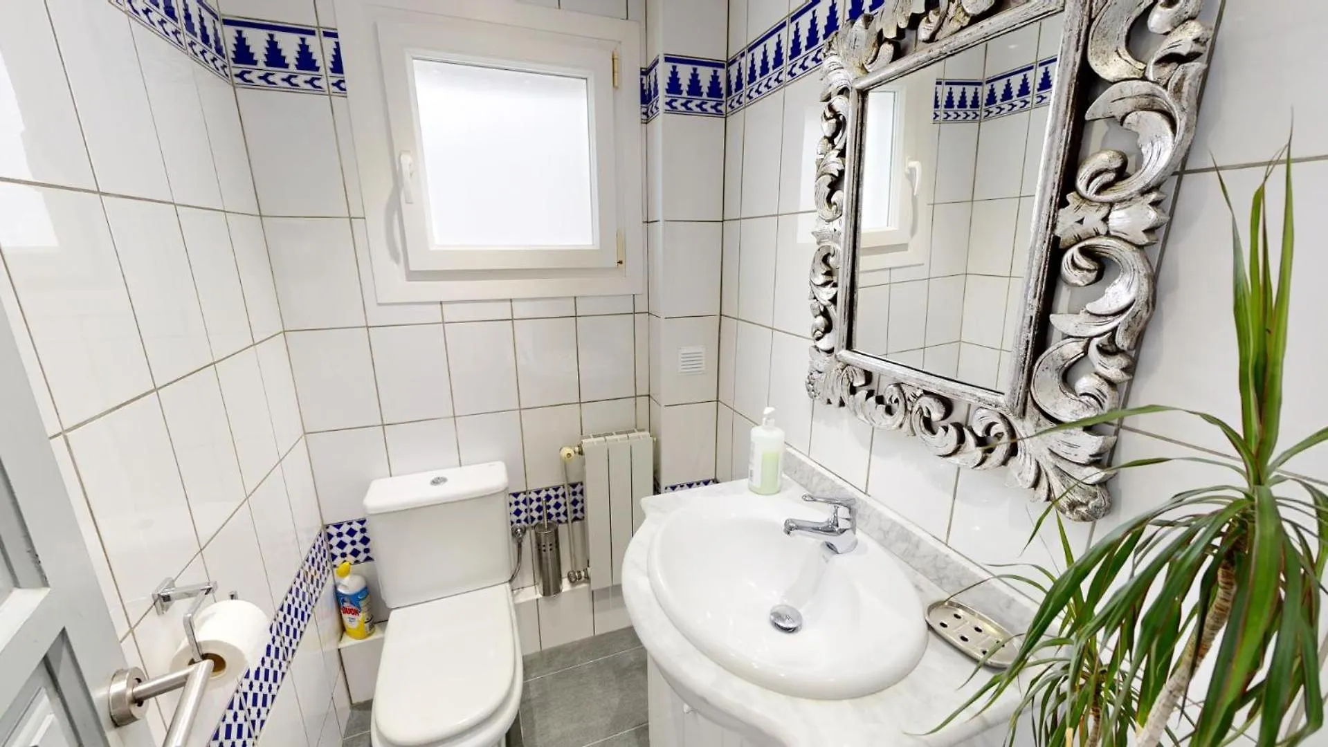 Maison De 130 M2 Et Studio De 40M2, Vue Mer Et Jacuzzi Roses