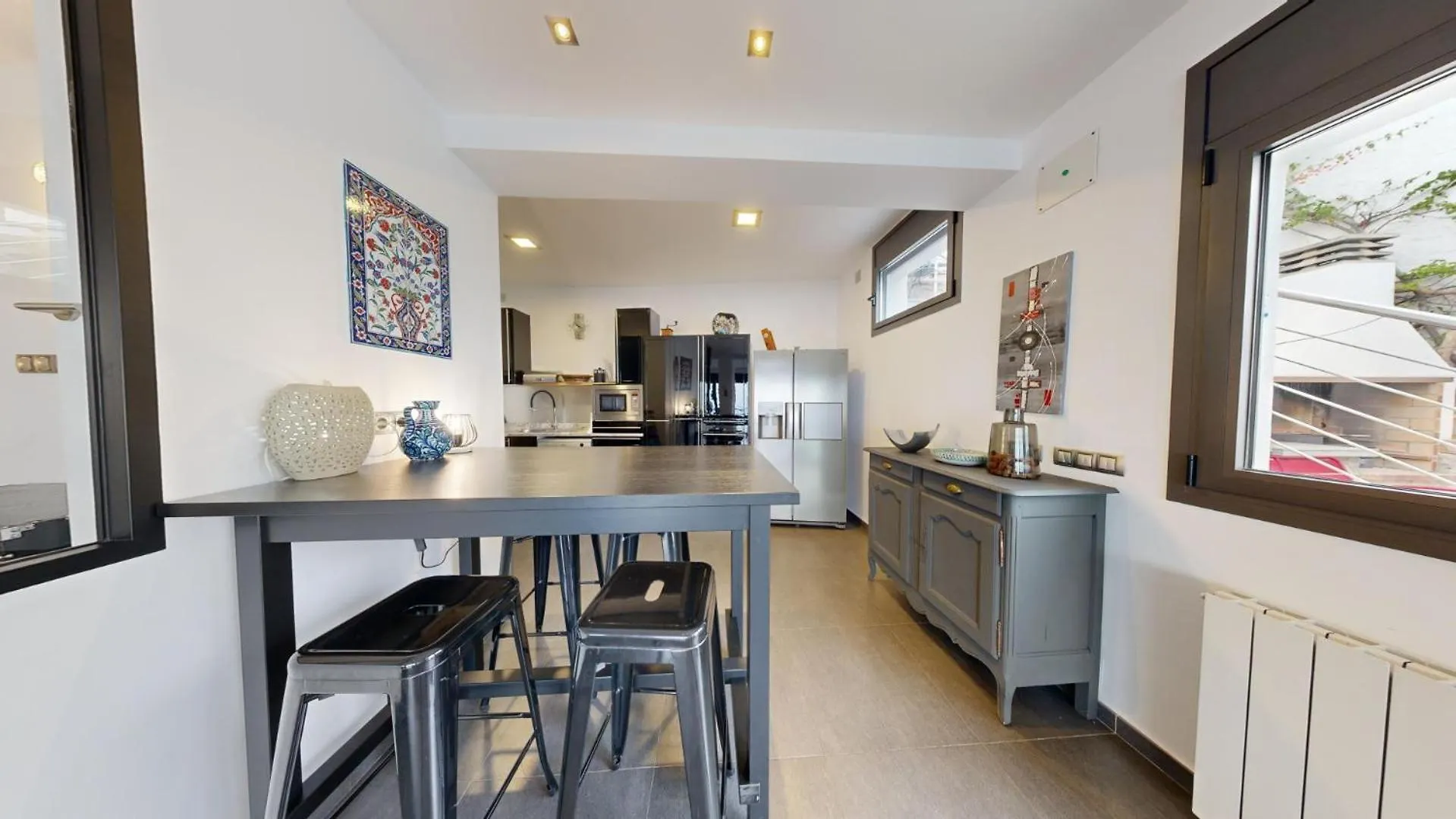 Maison De 130 M2 Et Studio De 40M2, Vue Mer Et Jacuzzi Roses Villa